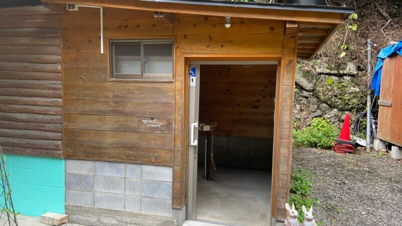 玉川キャンプ村の多目的トイレ
