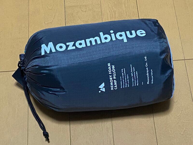収納したMozambique(モザンビーク) ラベルピロー（Sサイズ）